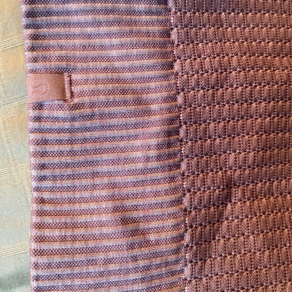 Womens Lululemon Restless pullover - Picture 5 of 5